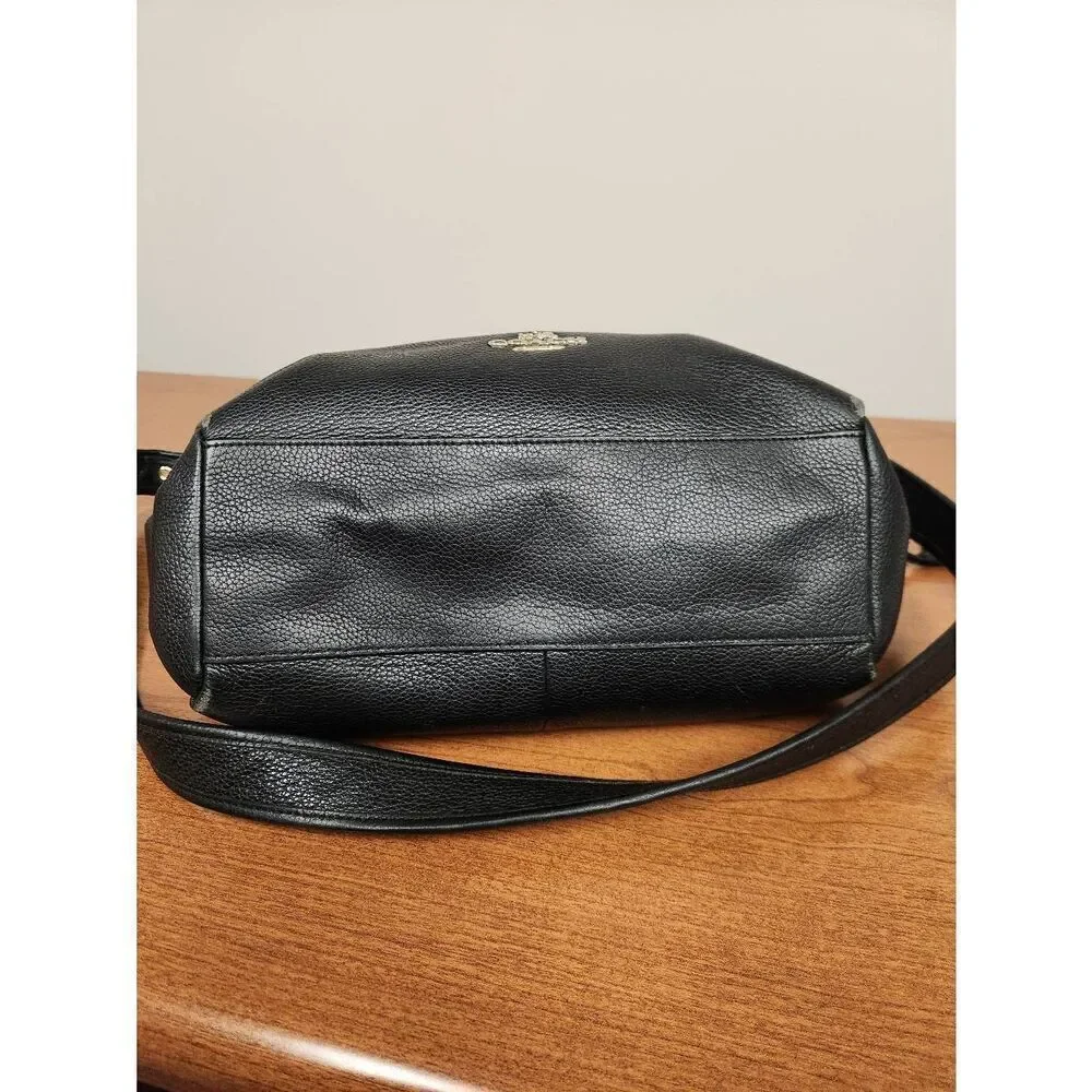 Coach Dufflette Pebble Leather Crossbody Bag Black 35775. See pictures for condi